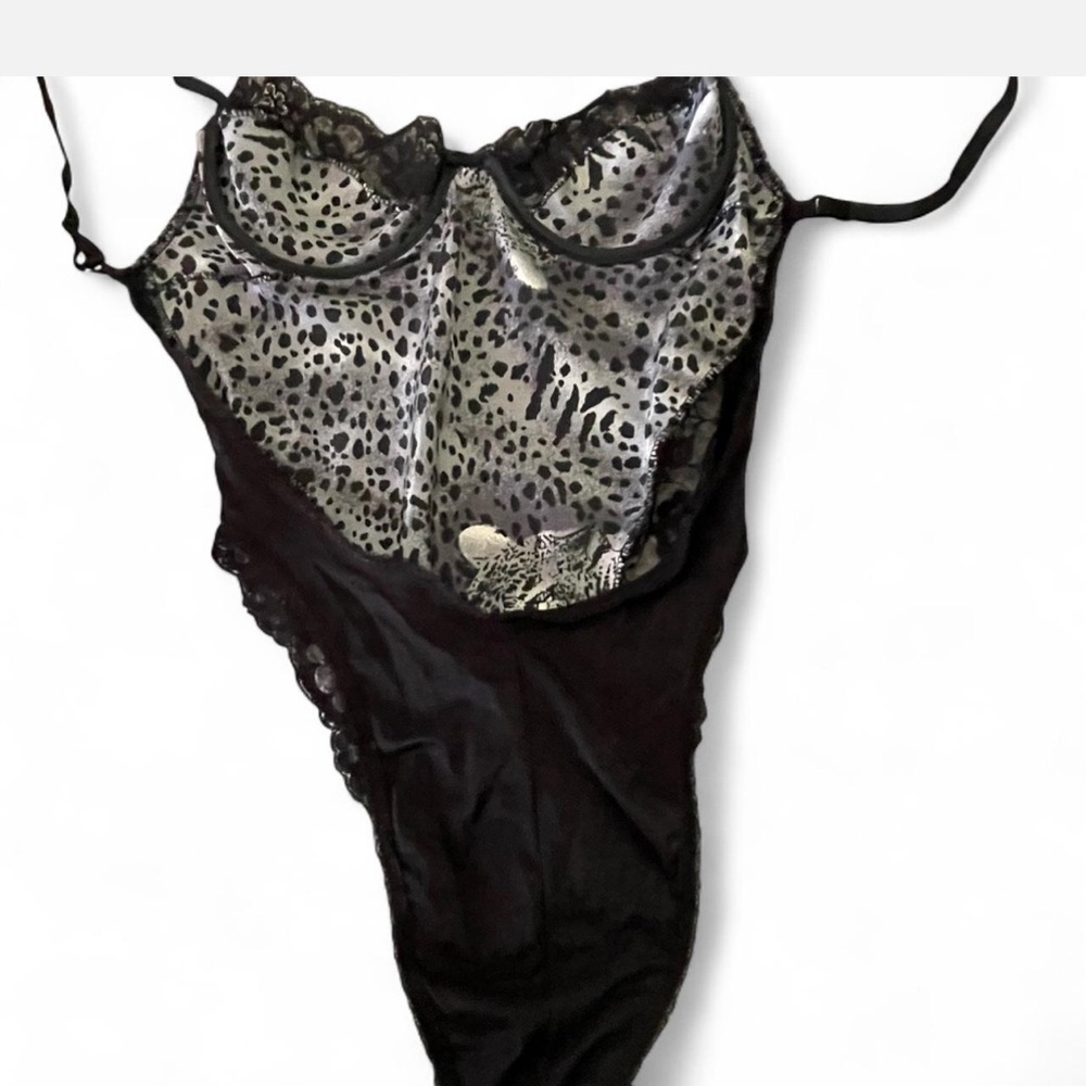Elegant Black Lace Lingerie Bodysuit NWOT - Picture 4 of 6